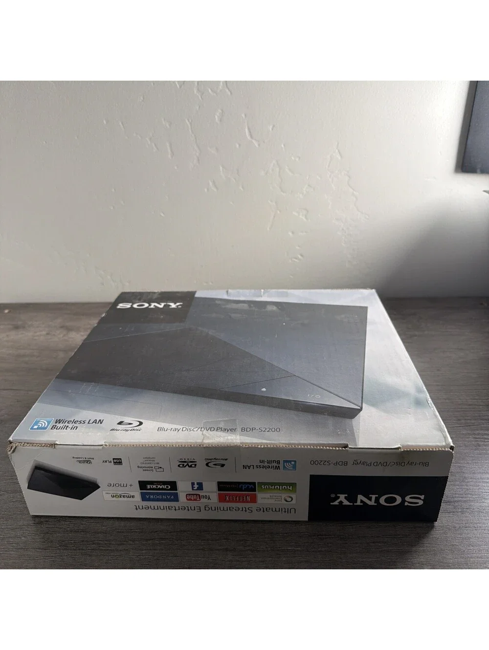 SONY BDP-S2200 Blu-Ray Disc/DVD Player,Wireless LAN Built-in Sealed New